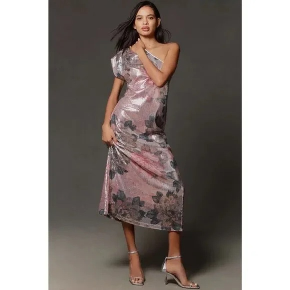 Anthropologie Porridge One-Shoulder Floral Sequin
Maxi Dress - Medium